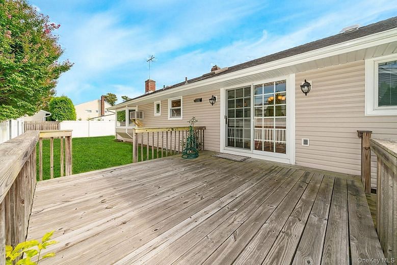 138 Saint Marks Place