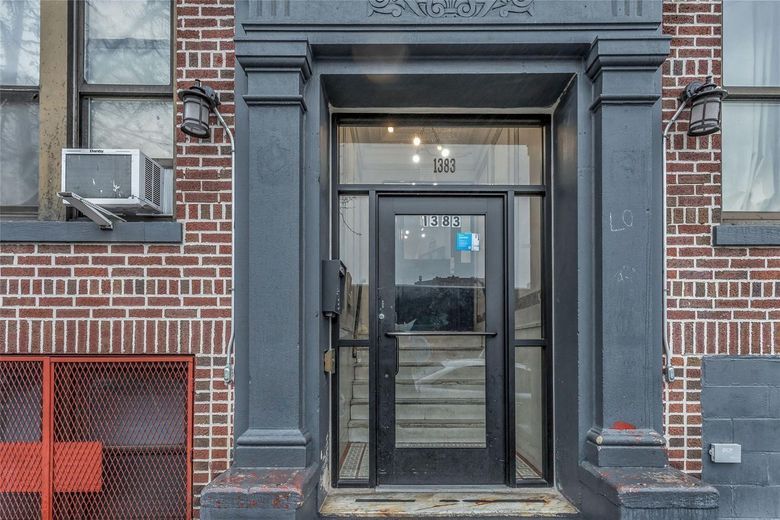 1383 Plimpton Avenue #5B