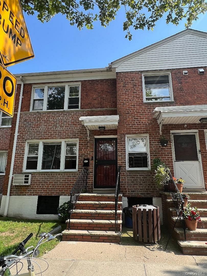 Image 1 of 15 for 13846 68th Drive #A in Queens, New York, NY, 11367