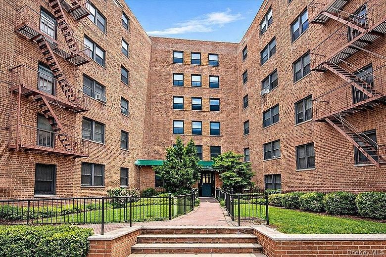 139-05 85th Drive #4G