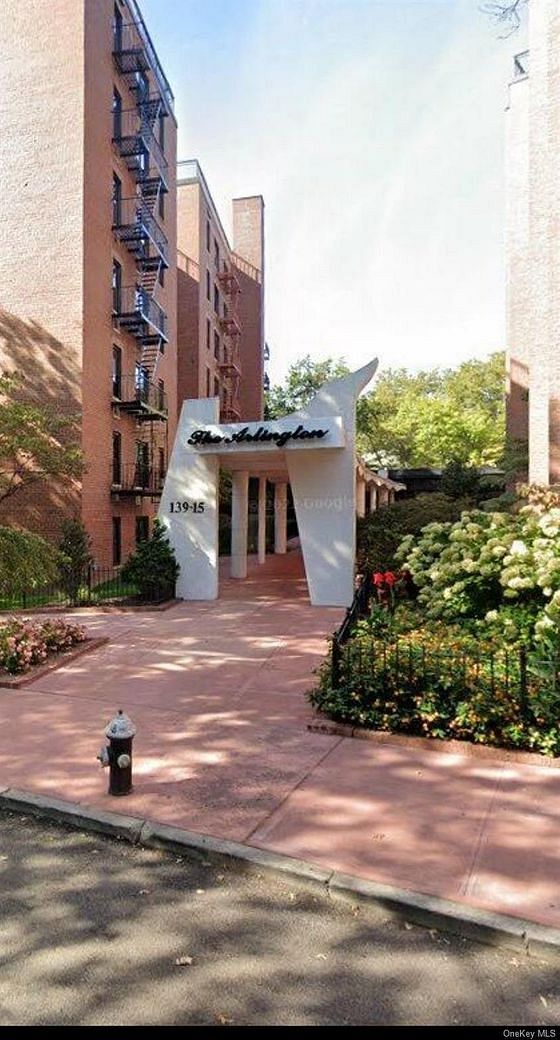 139-15 83 Rd Ave #101