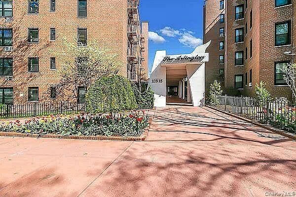 139-15 83rd Avenue #305