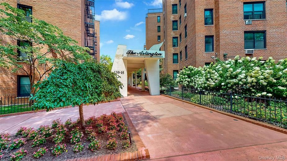 139-15 83rd Avenue #503