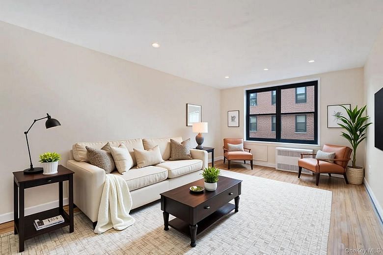 139-15 83rd Avenue #506