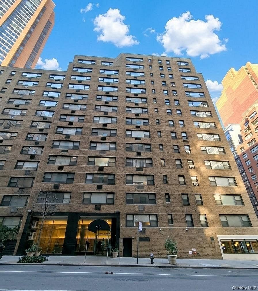 139 33rd Street #12A