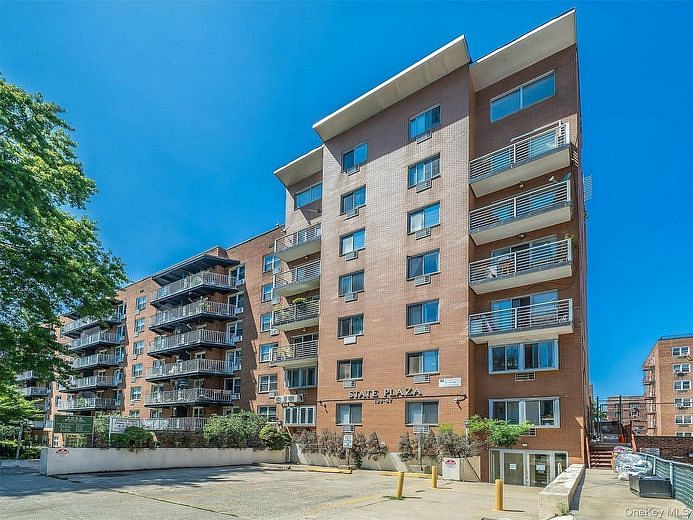 139-87 35th Avenue #4B