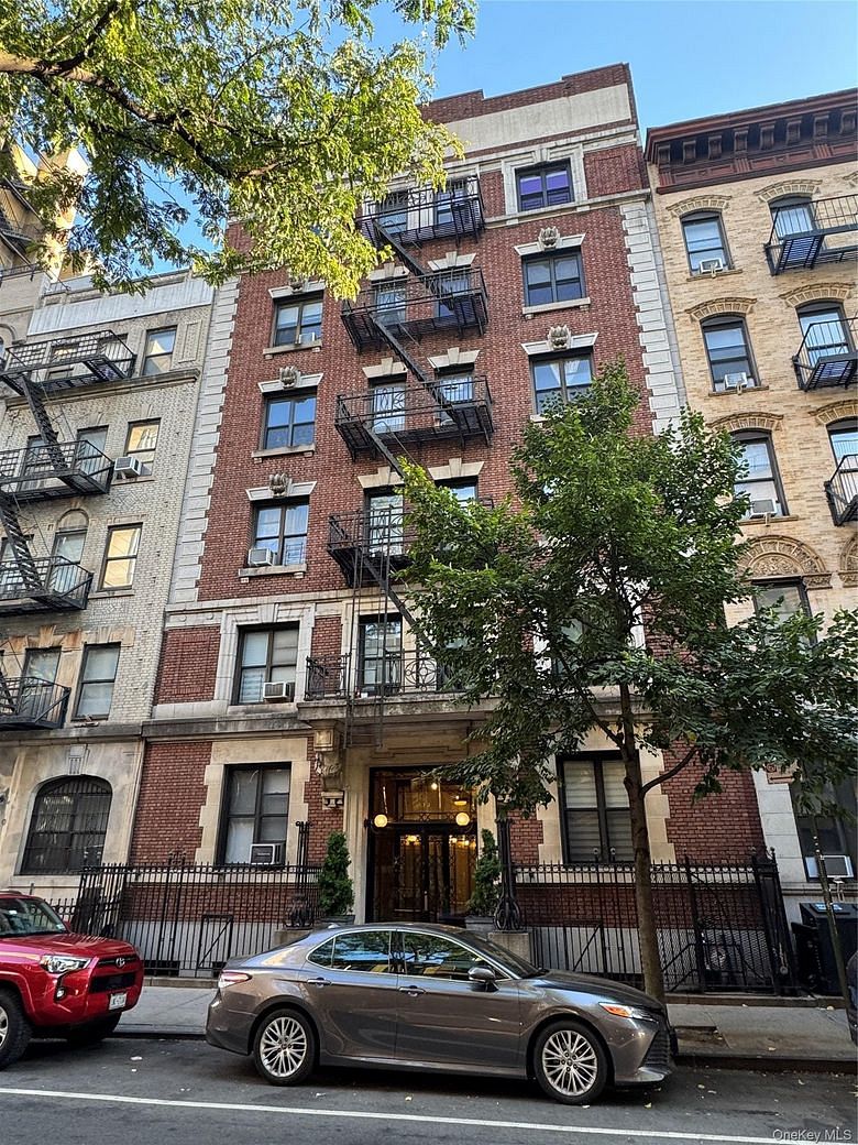 139 E 30th Street #3D