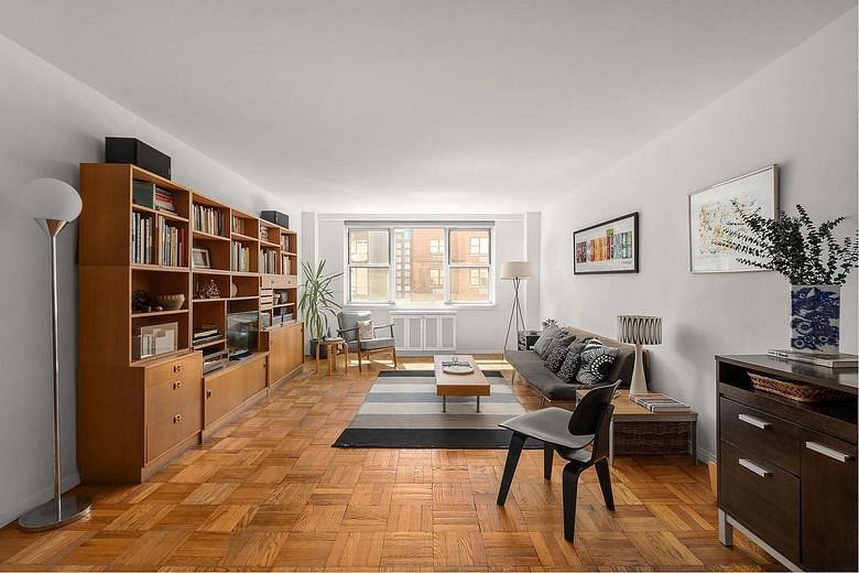 139 East 33rd Street #14B