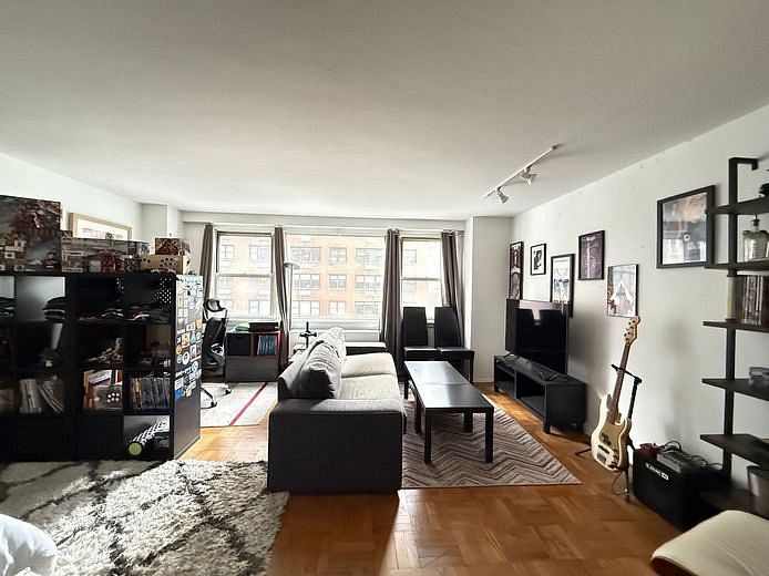 139 East 33rd Street #4D