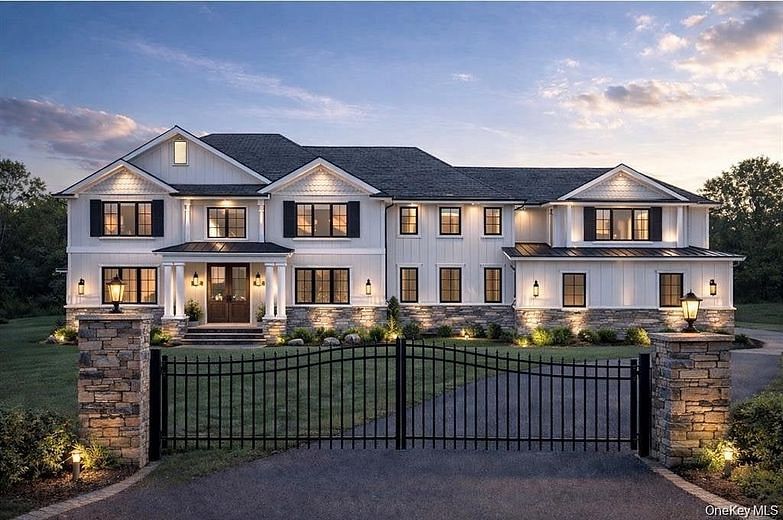 139 Old Cedar Swamp Road
