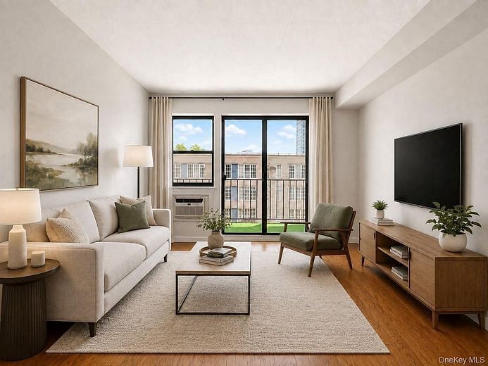 13935 35th Avenue #4B