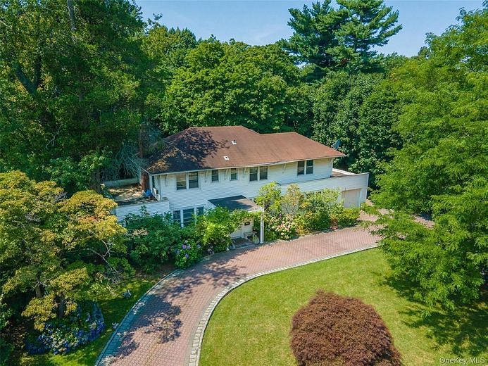 14 Clover Drive