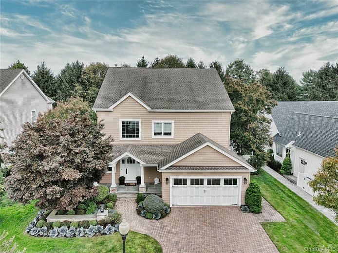 14 Esmond Avenue