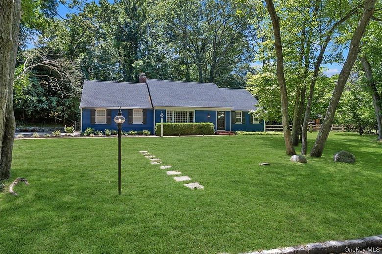 14 Hawks Nest Road