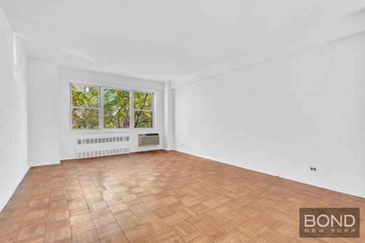 Image 1 of 7 for 14 Horatio Street #8B in Manhattan, New York, NY, 10014
