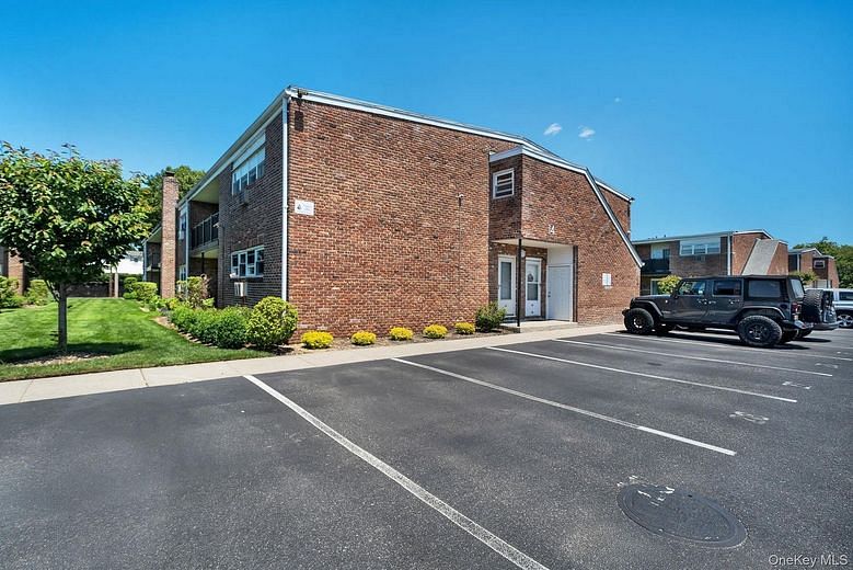 14 Ivy Street #1A