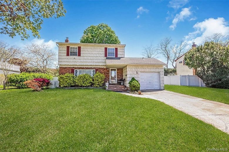 14 Leanore Drive