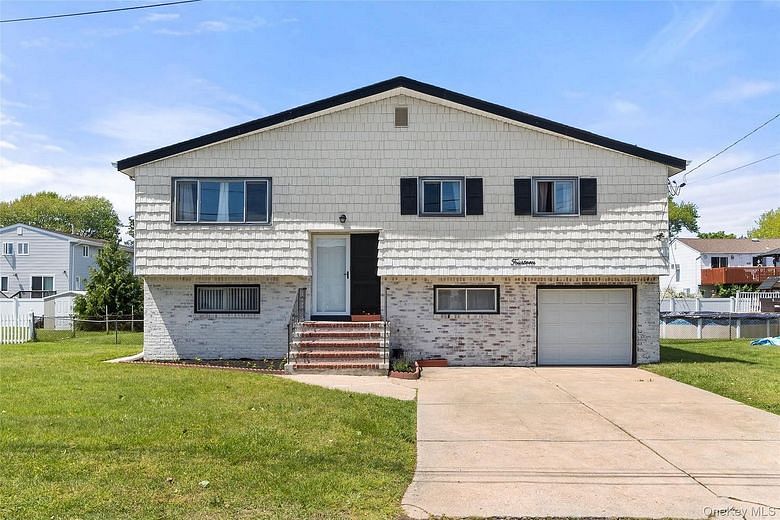 14 Plain Street