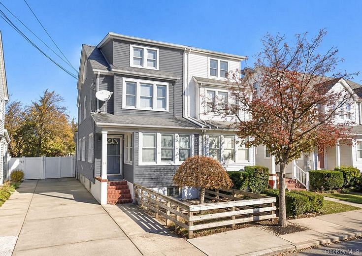 14 Tilrose Avenue