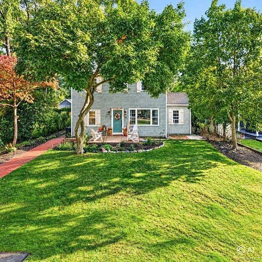 14 Waterview Drive