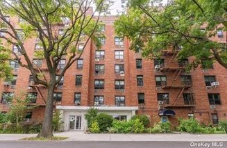 Image 1 of 1 for 140-15 Holly Avenue #6M in Queens, Flushing, NY, 11354