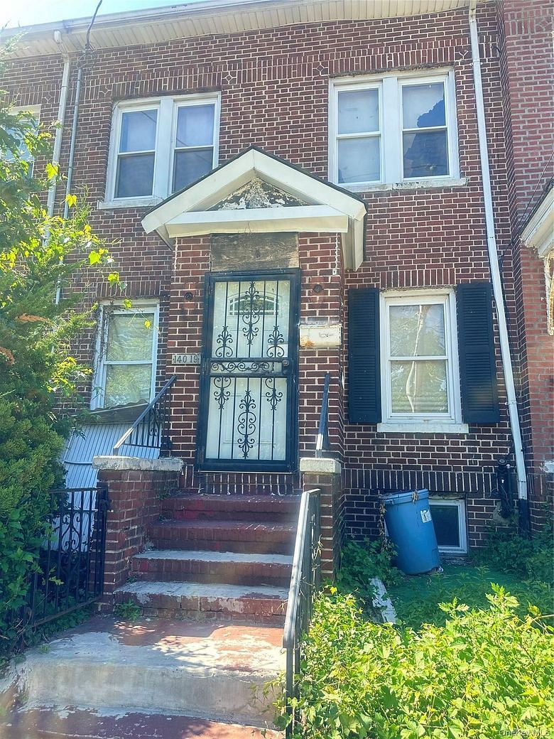 140-19 Rose Avenue