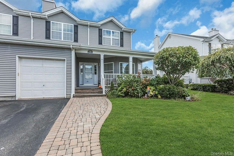 140 Rivendell Court