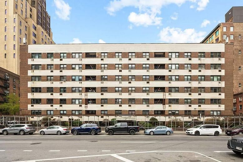 140 Seventh Avenue #7E