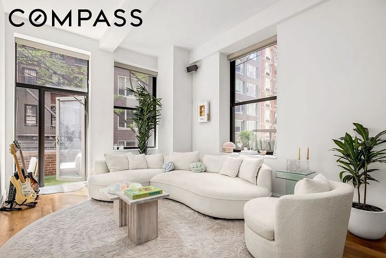 140 West 22nd Street #2F