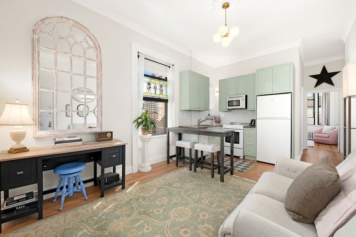 Image 1 of 28 for 140 West 69th Street #128A in Manhattan, New York, NY, 10023