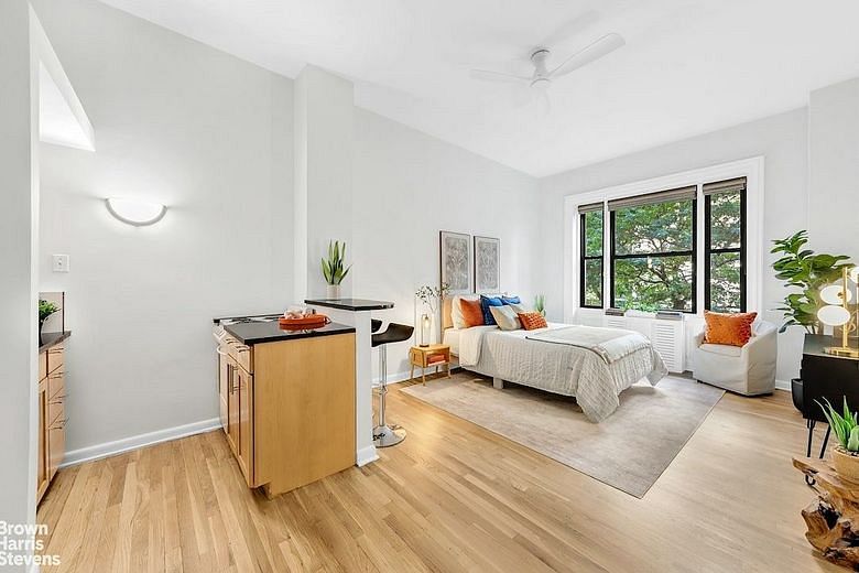 140 West 69th Street #22C