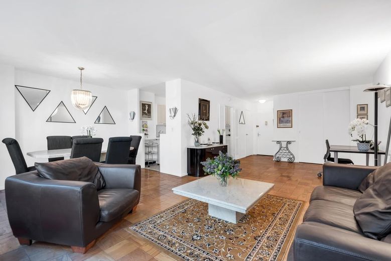 140 West End Avenue #3J