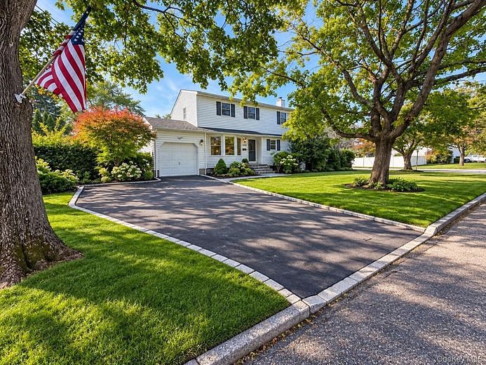 1400 Wave Avenue