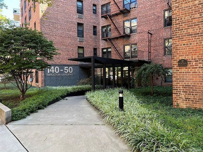 14050 Burden Crescent #2E