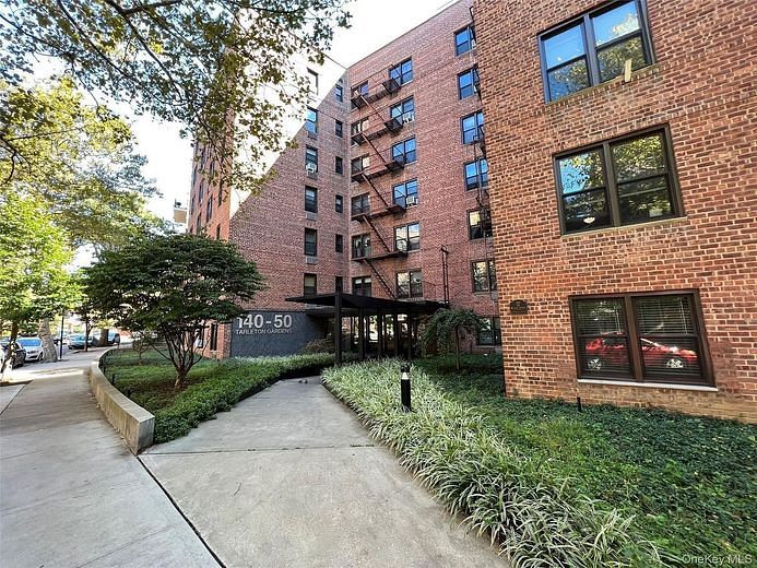 14050 Burden Crescent #2E