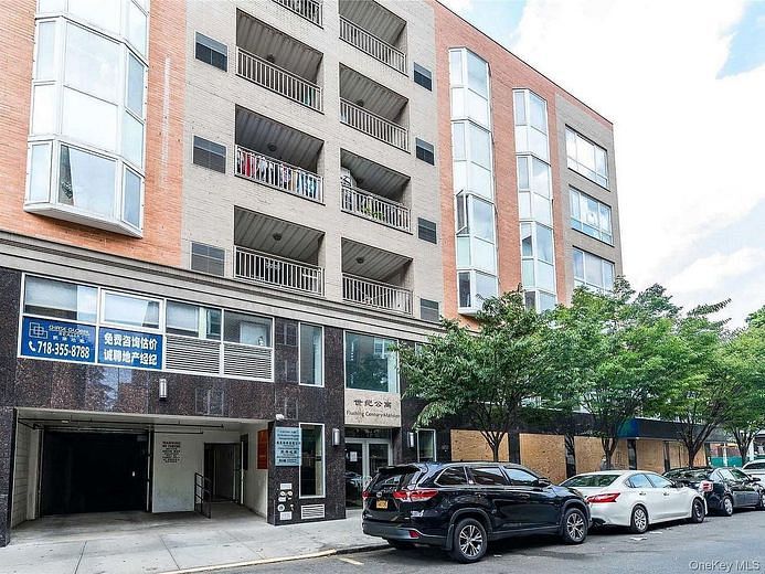 14075 Ash Avenue #5H
