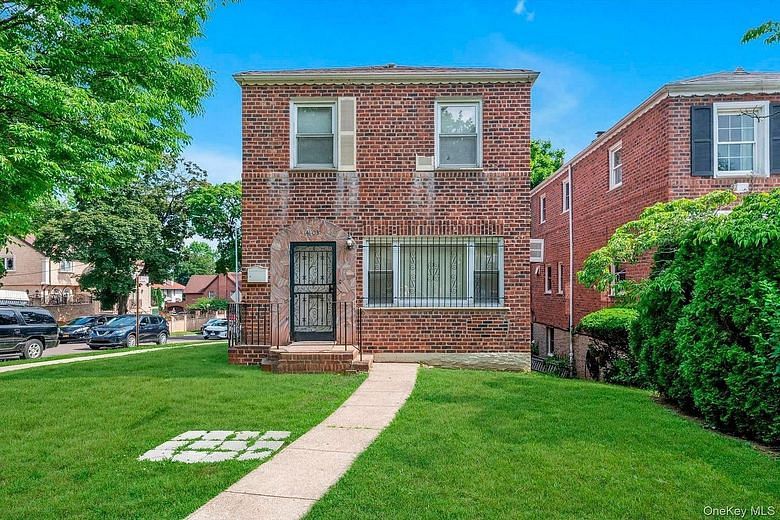 141-03 Hoover Avenue