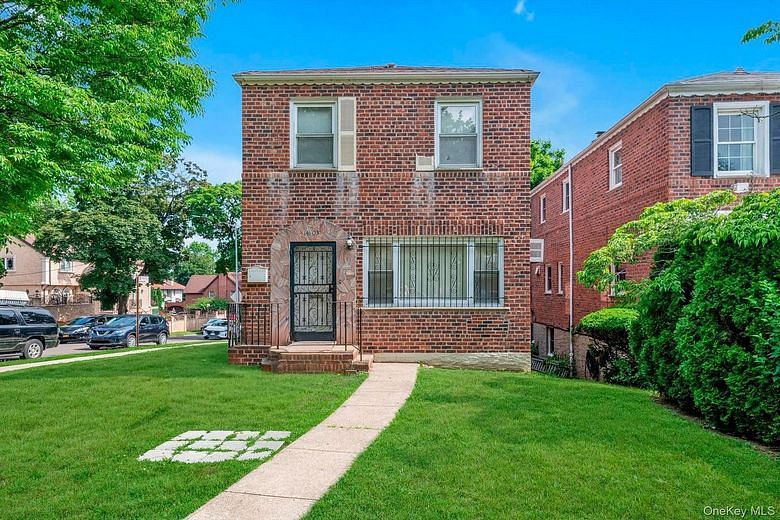141-03 Hoover Avenue