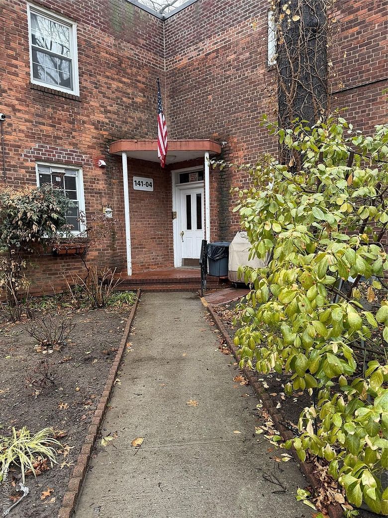 141-04 77 Avenue #75 F