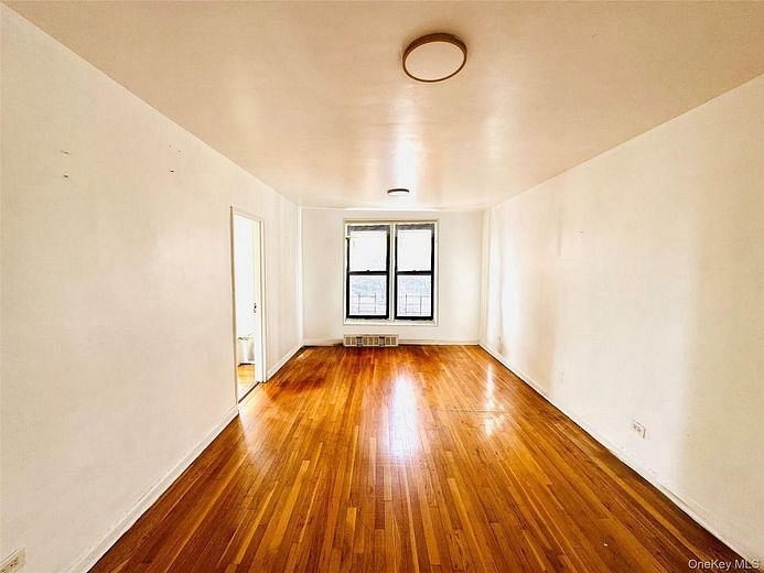 141-05 Pershing Crescent #207