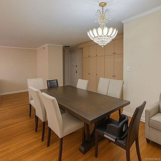 141-05 Pershing Crescent #416