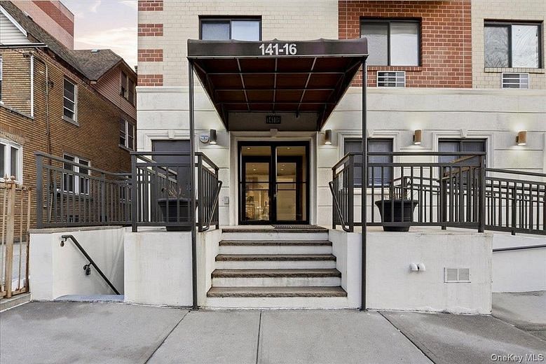 141-16 84th Drive #5 A