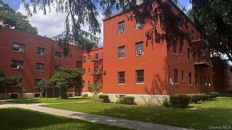 141-33 78th Ave #2B