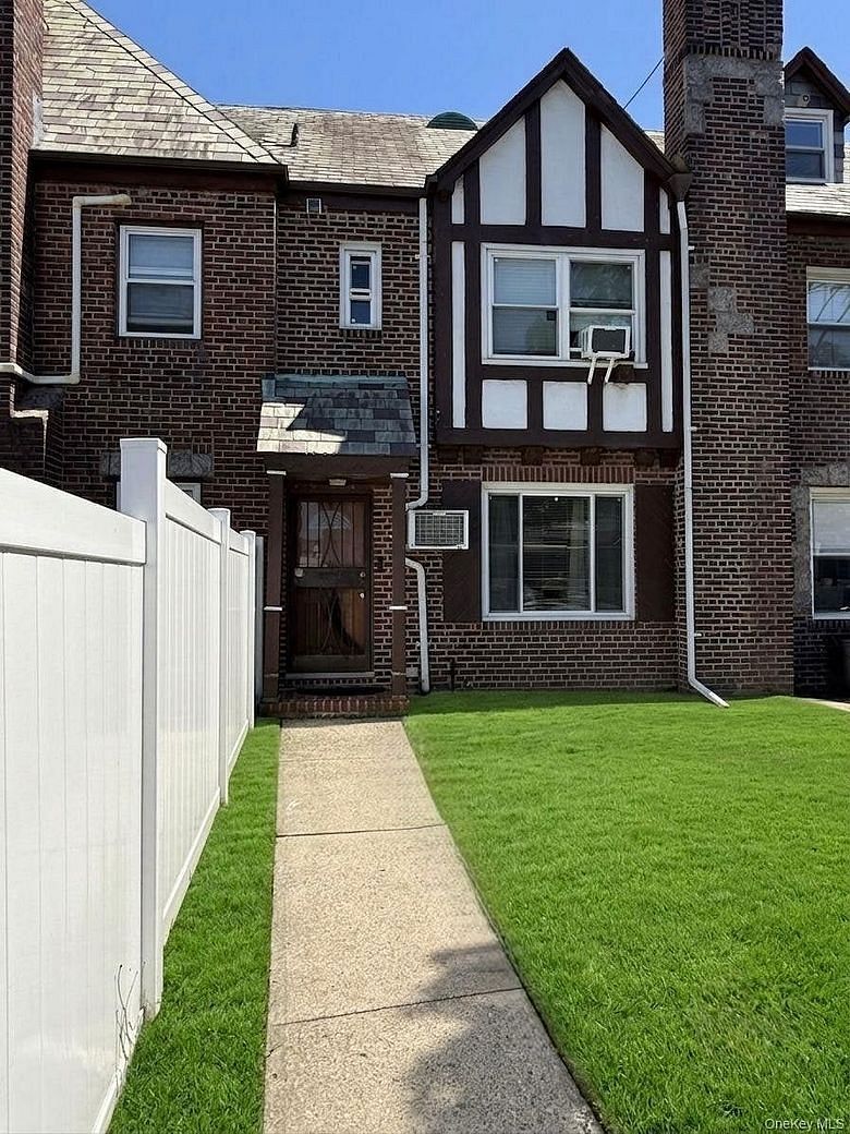 141-66 73rd Terrace