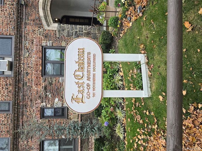 141 Woodmere Boulevard #6C