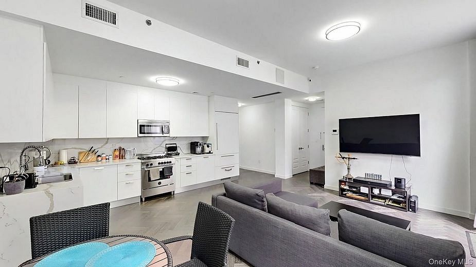 1414 W 4th Street #PENTHOUSE