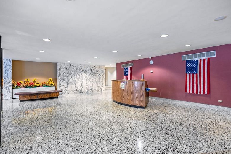 142-05 Roosevelt Ave #627