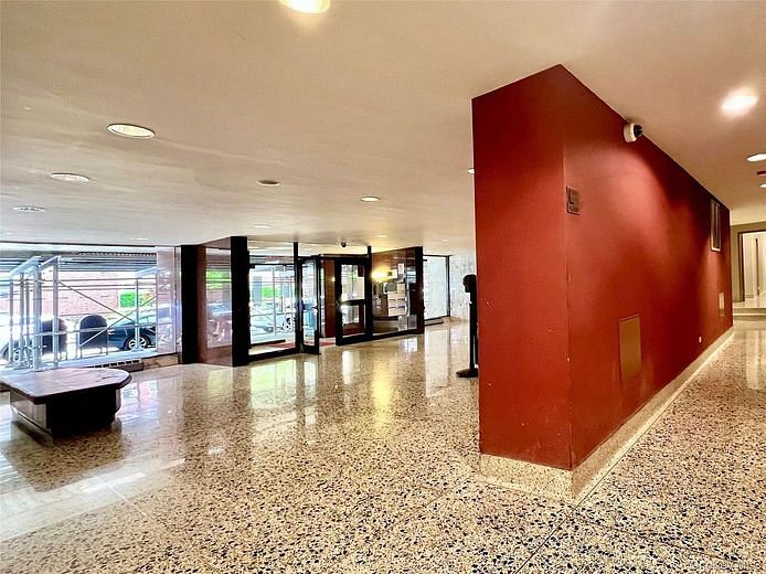 142-05 Roosevelt Avenue #301
