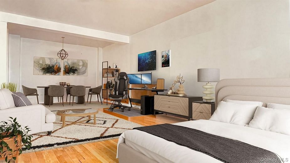 142-05 Roosevelt Avenue #521