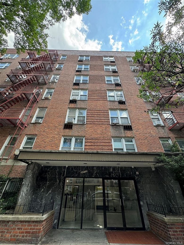 142-20 41st Ave #6C